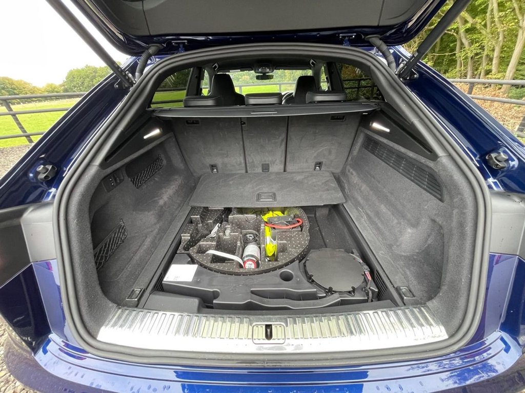 Used Audi Q8 2021 for sale - 77125068: Photo 36