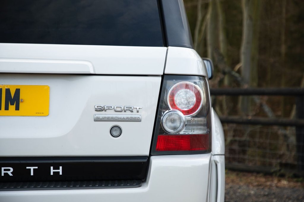 Used Land Rover Range Rover Sport 2010 for sale - 77739638: Photo 11