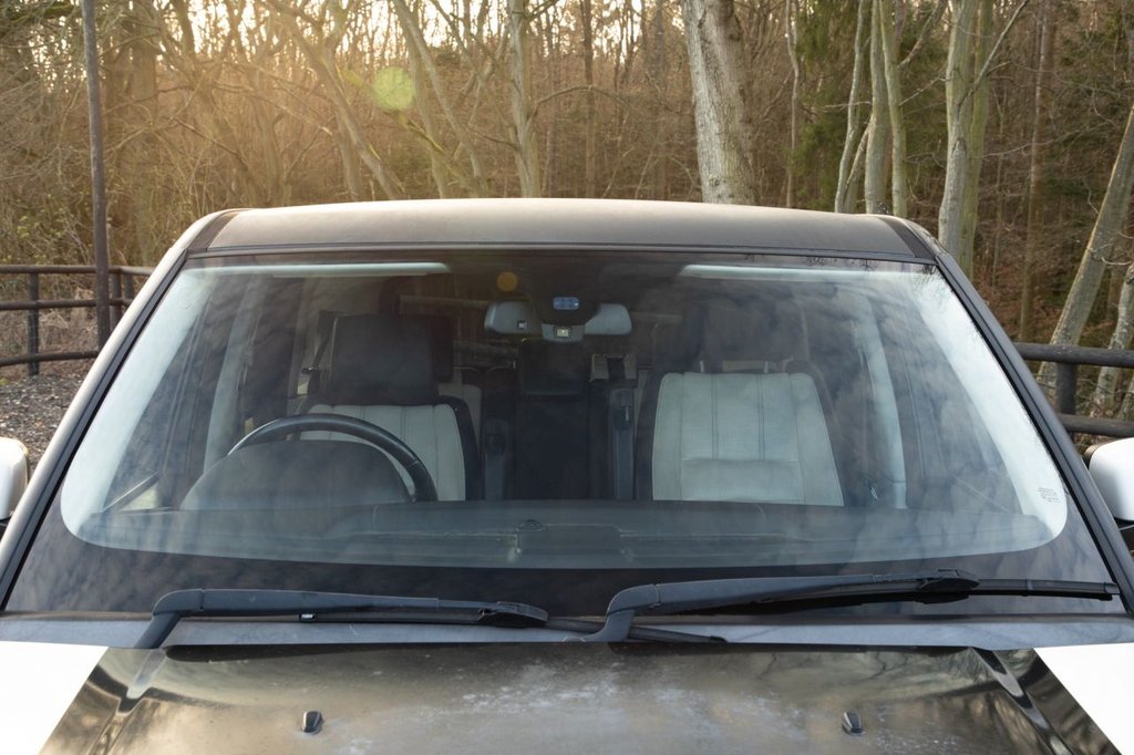 Used Land Rover Range Rover Sport 2010 for sale - 77739638: Photo 18