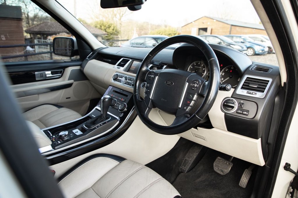 Used Land Rover Range Rover Sport 2010 for sale - 77739638: Photo 19