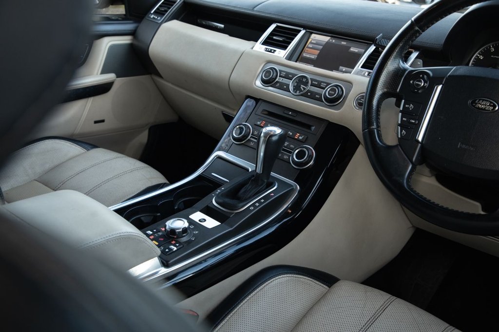 Used Land Rover Range Rover Sport 2010 for sale - 77739638: Photo 25