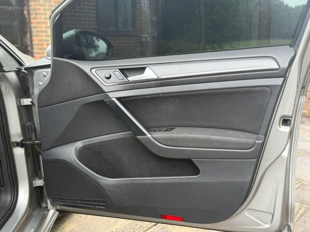 Used Volkswagen Golf 2018 for sale - 77125054: Photo 12