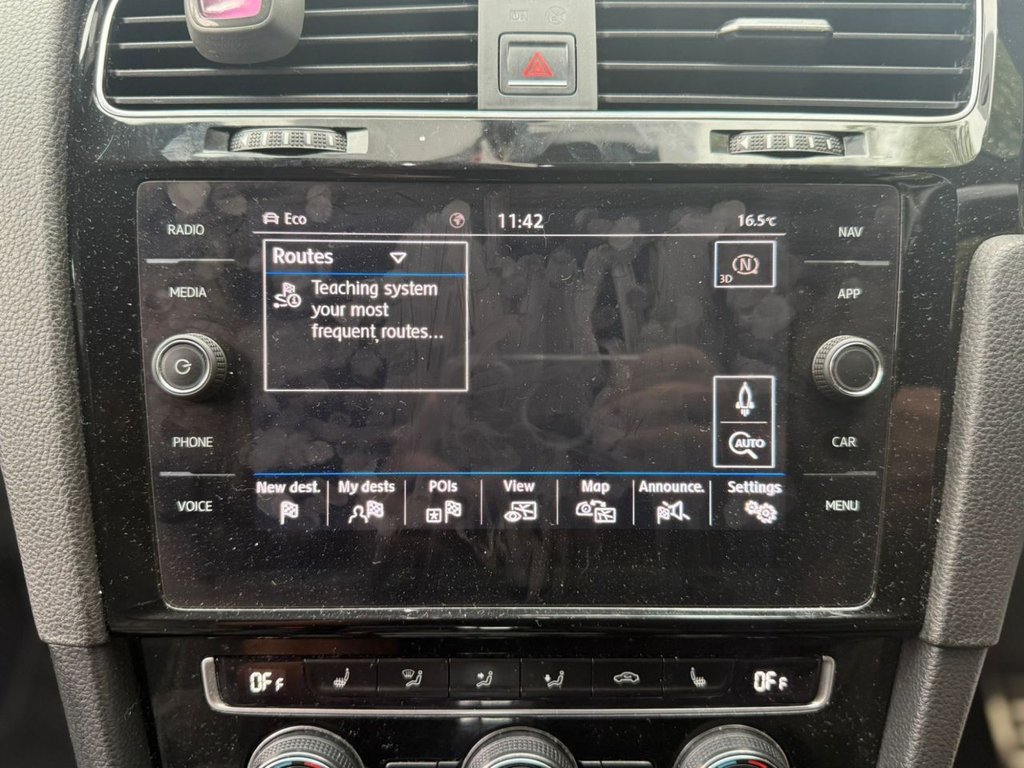 Used Volkswagen Golf 2018 for sale - 77125054: Photo 32