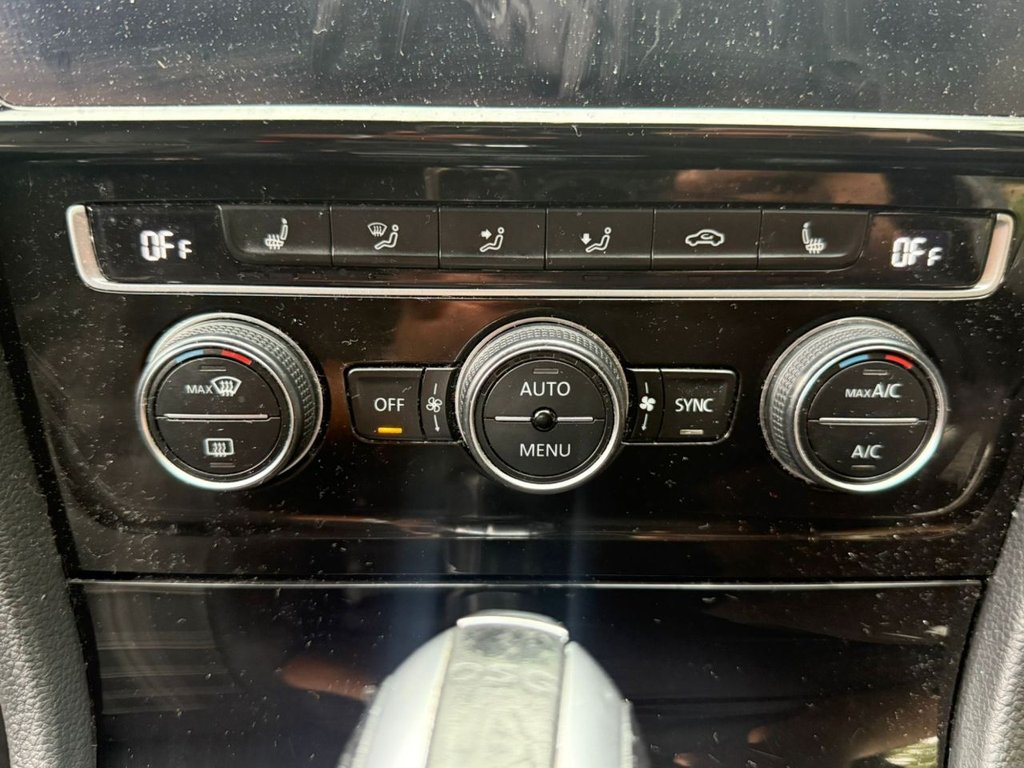 Used Volkswagen Golf 2018 for sale - 77125054: Photo 36