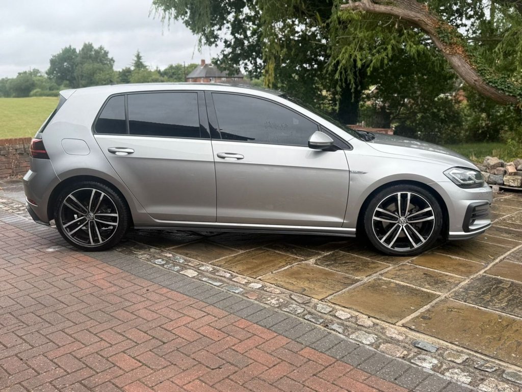 Used Volkswagen Golf 2018 for sale - 77125054: Photo 5