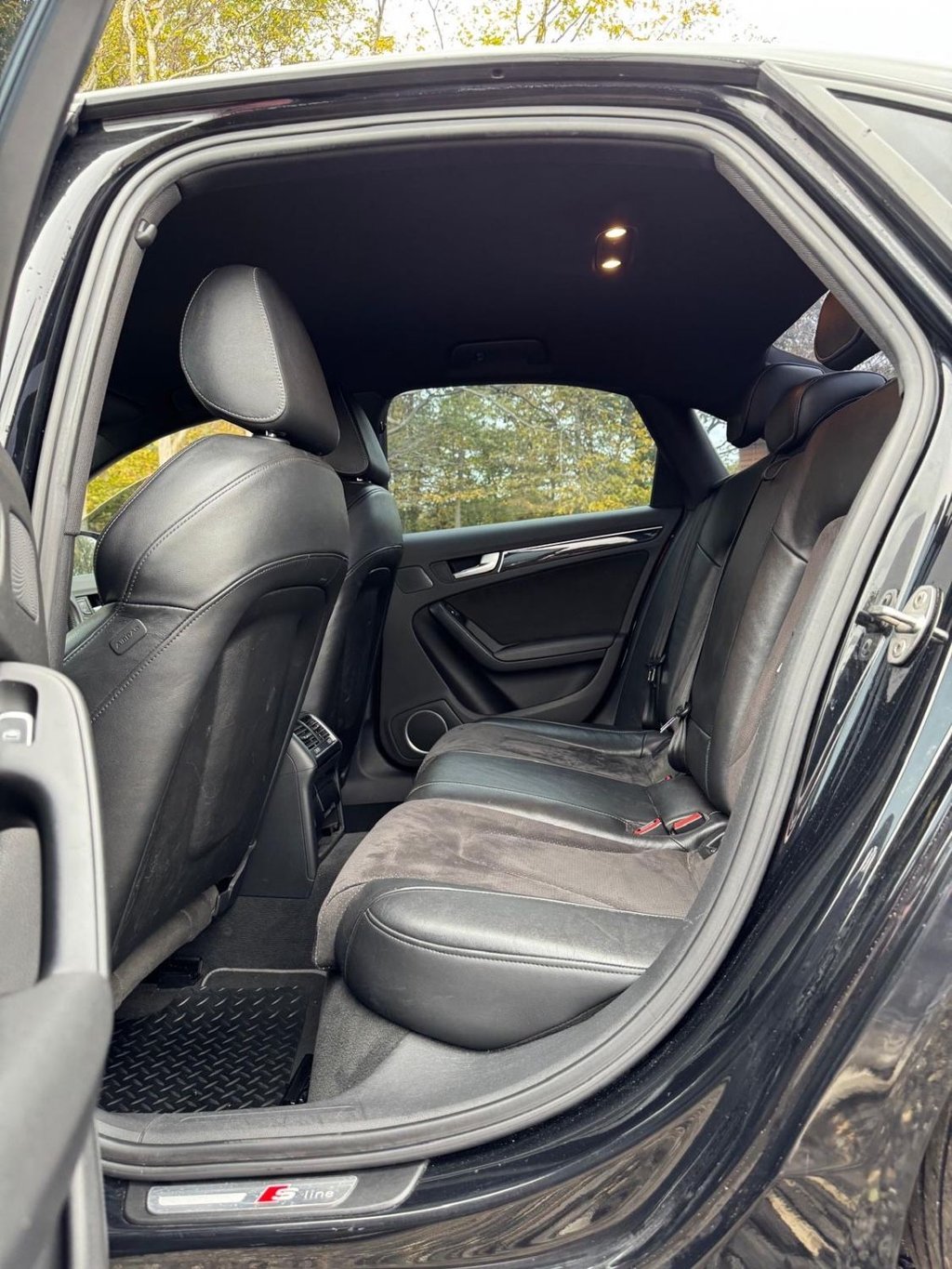 Used Audi A4 2012 for sale - 77125057: Photo 38