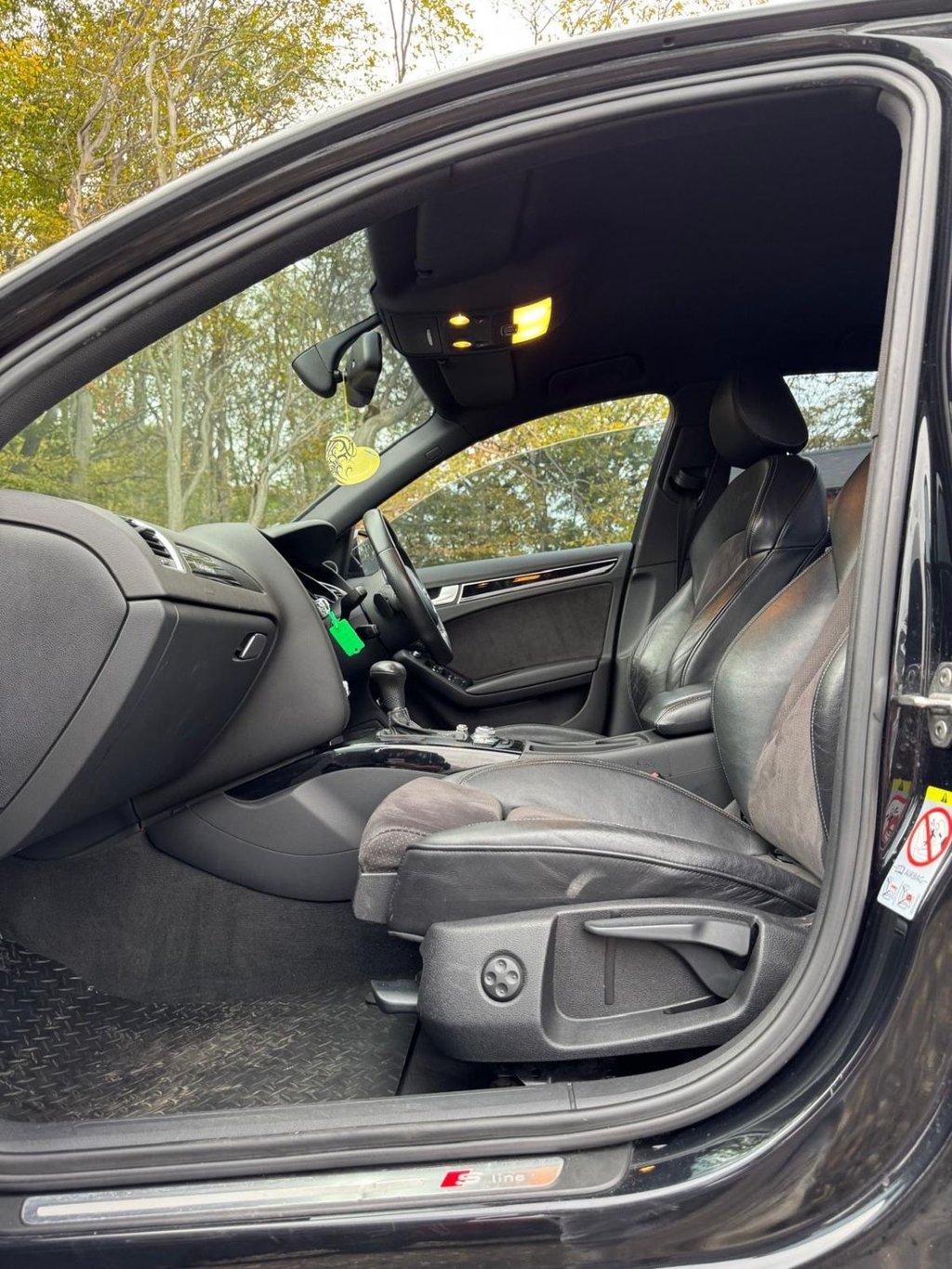 Used Audi A4 2012 for sale - 77125057: Photo 40