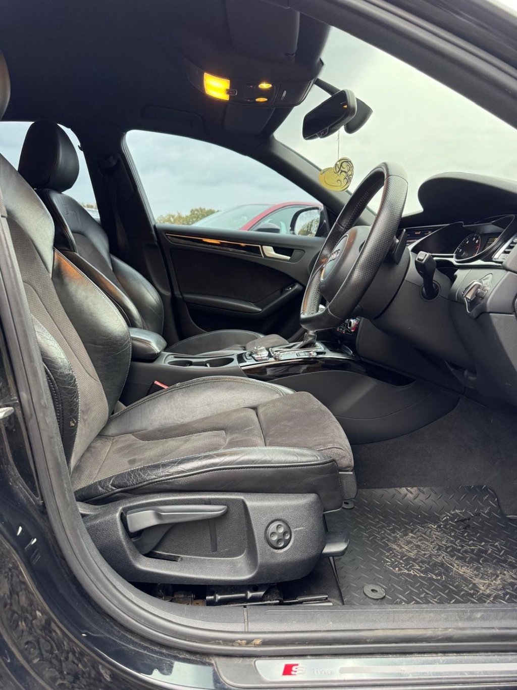 Used Audi A4 2012 for sale - 77125057: Photo 41