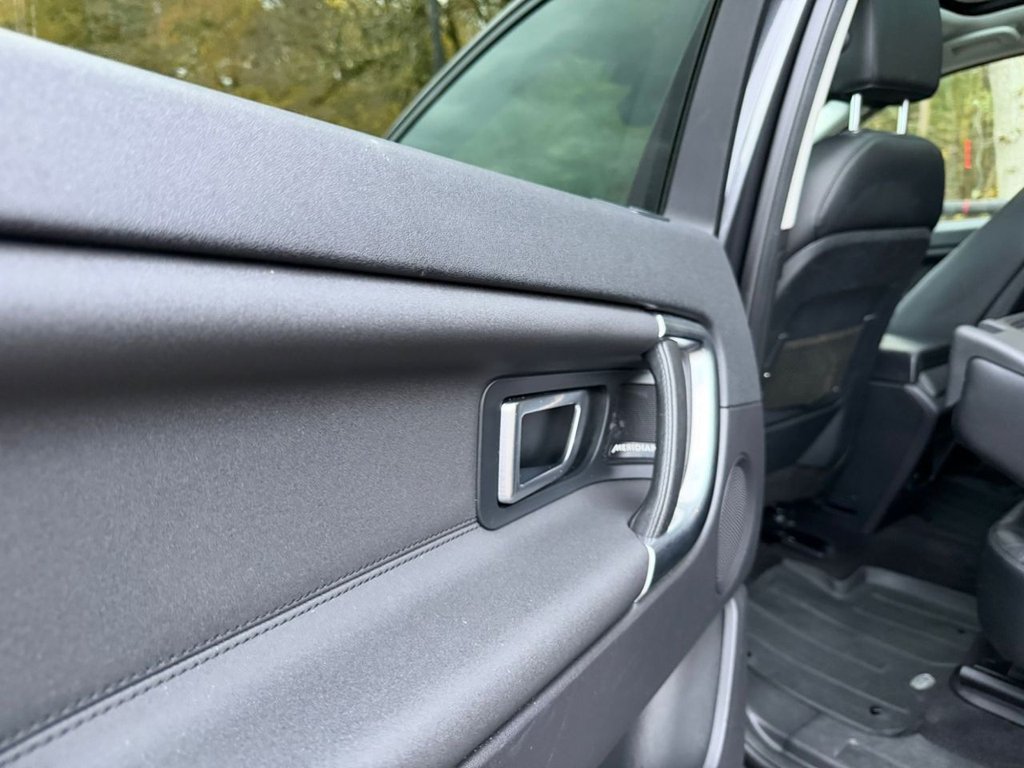 Used Land Rover Discovery Sport 2018 for sale - 77125070: Photo 44