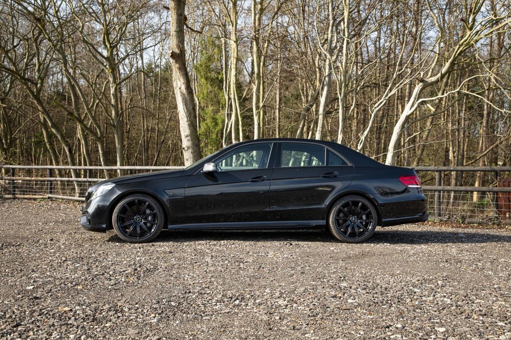 Used Mercedes-Benz E Class 2015 for sale - 77165987: Photo 16