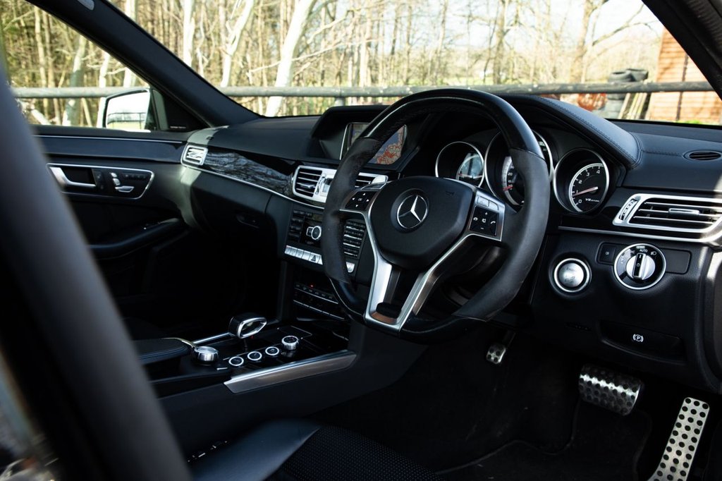 Used Mercedes-Benz E Class 2015 for sale - 77165987: Photo 31