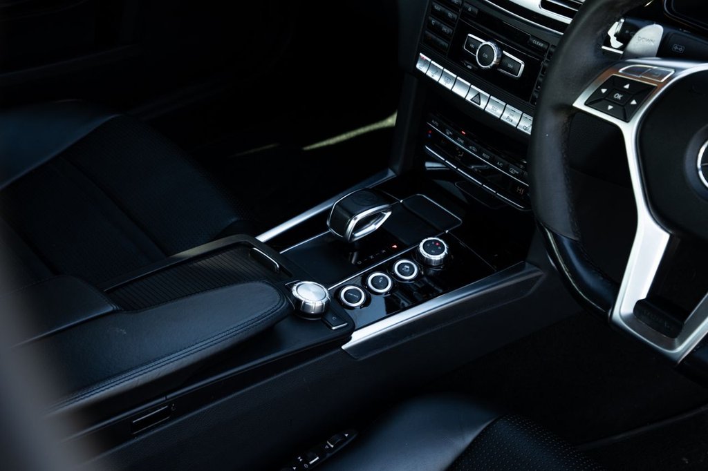 Used Mercedes-Benz E Class 2015 for sale - 77165987: Photo 32