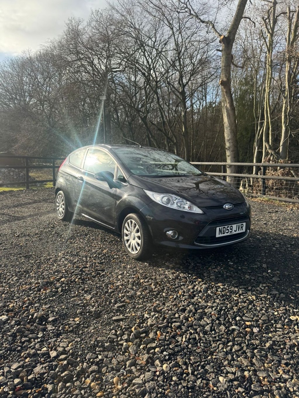 Used Ford Fiesta 2009 for sale - 77401348: Photo 2