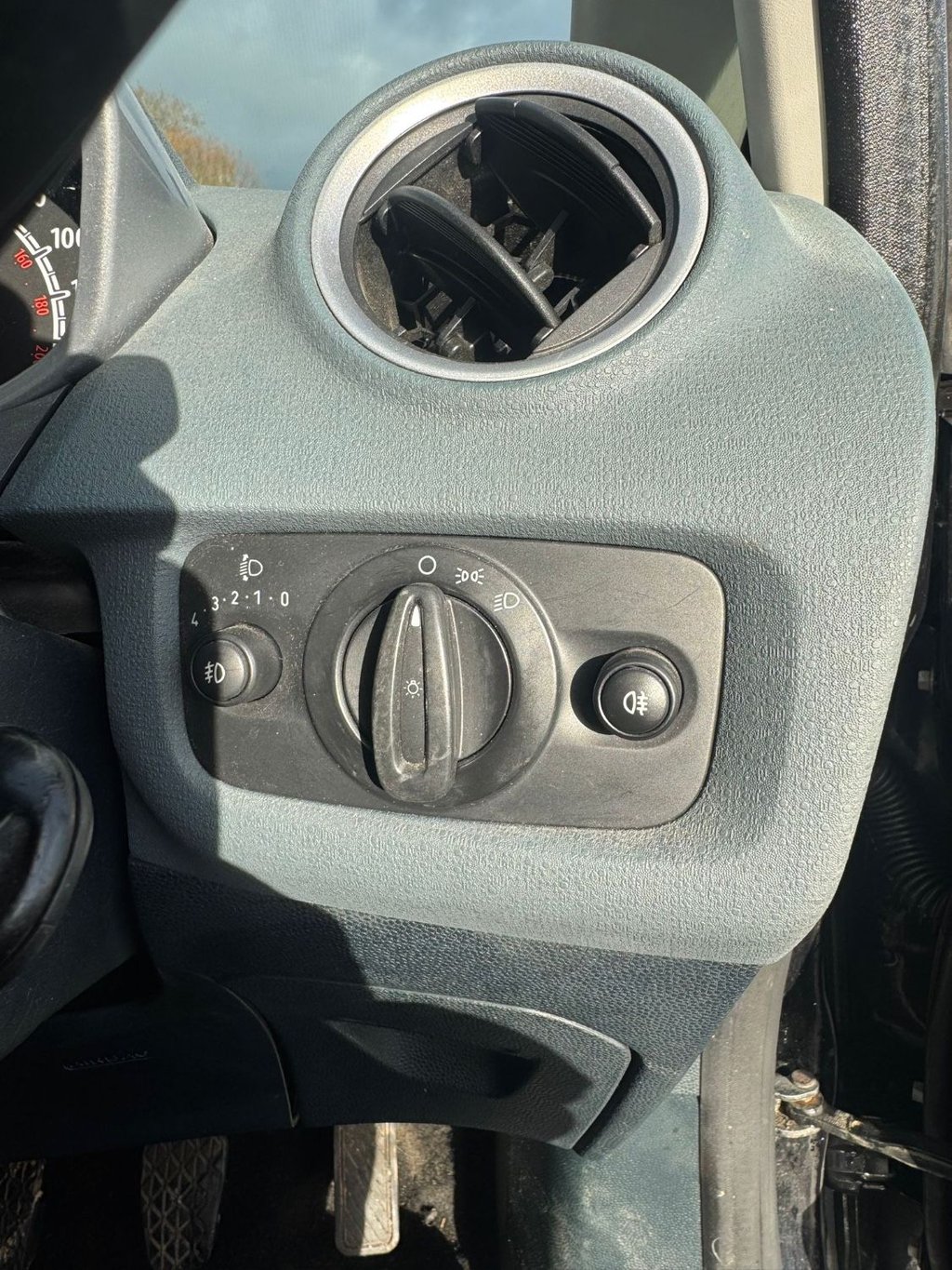 Used Ford Fiesta 2009 for sale - 77401348: Photo 21