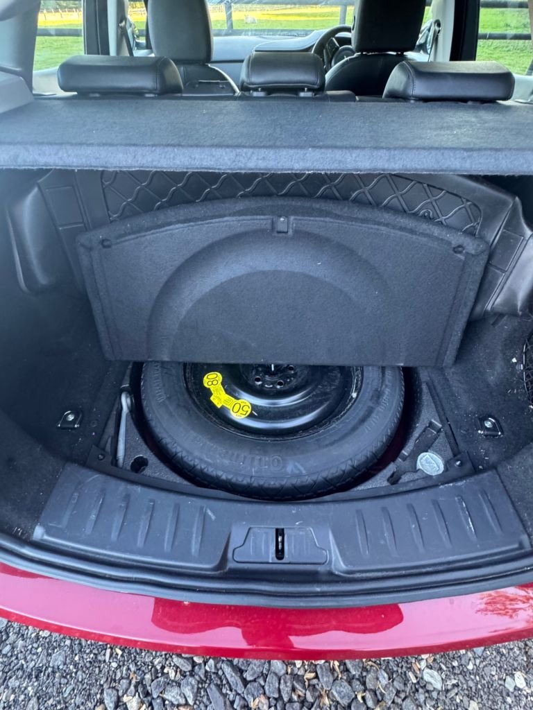 Used Jaguar E-Pace 2018 for sale - 77125051: Photo 16