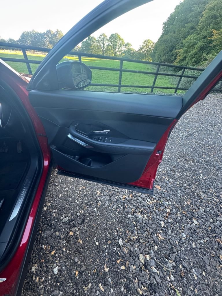 Used Jaguar E-Pace 2018 for sale - 77125051: Photo 17