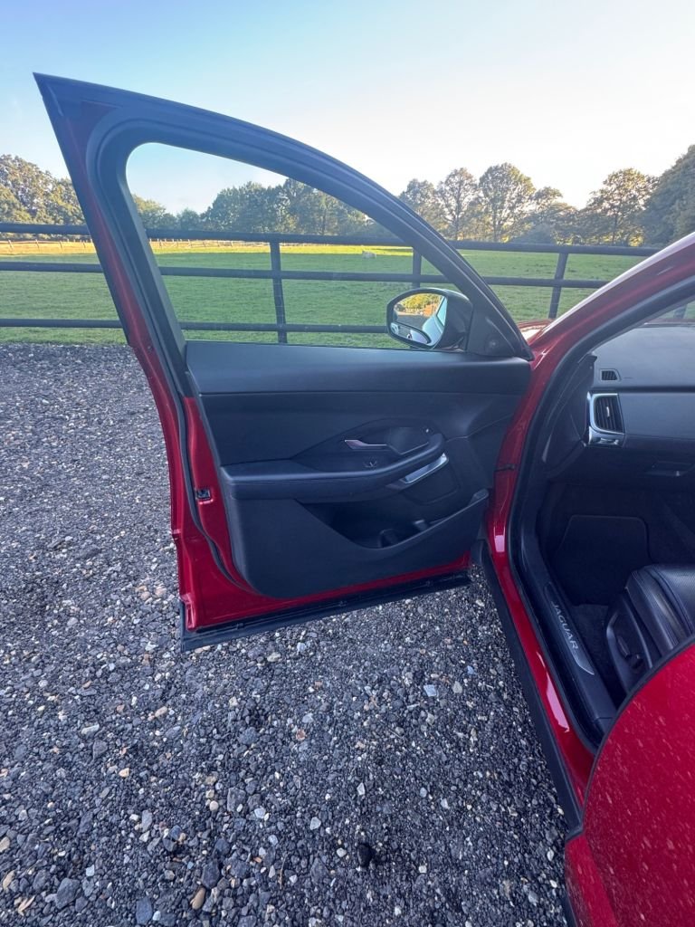 Used Jaguar E-Pace 2018 for sale - 77125051: Photo 18