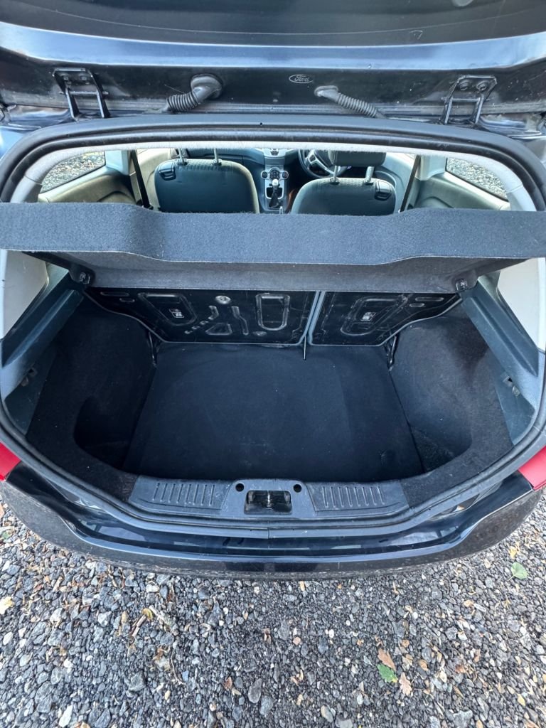 Used Ford Fiesta 2009 for sale - 77125048: Photo 12