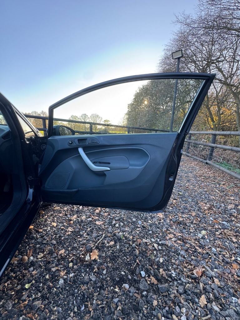 Used Ford Fiesta 2009 for sale - 77125048: Photo 13