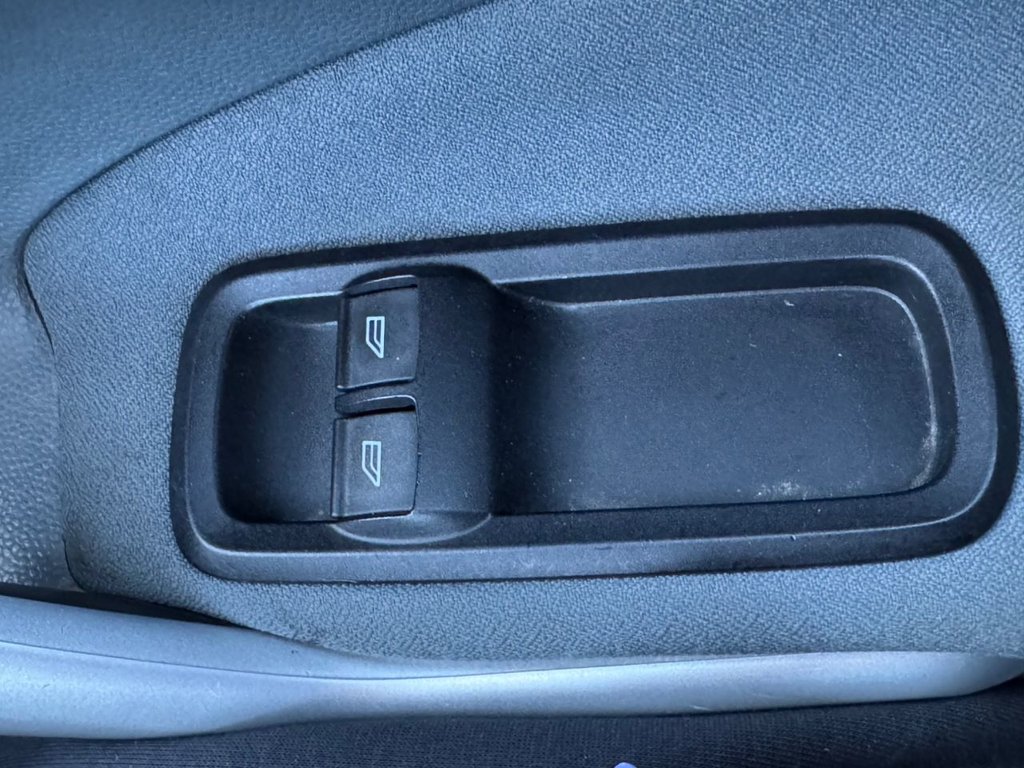 Used Ford Fiesta 2009 for sale - 77125048: Photo 21