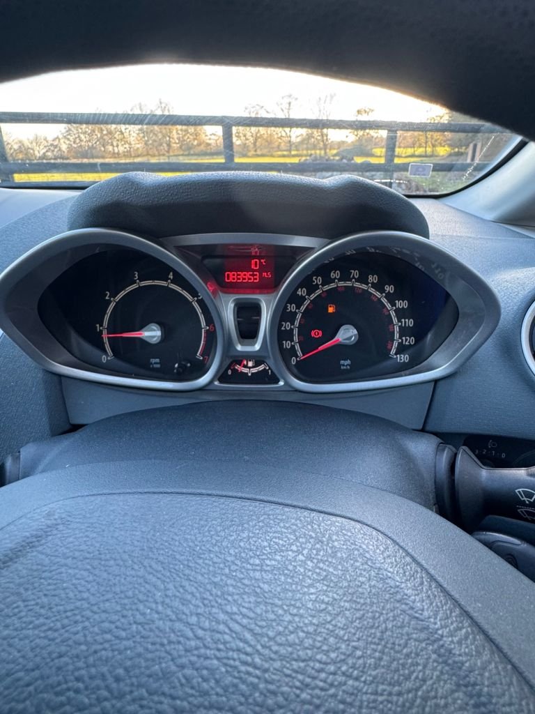 Used Ford Fiesta 2009 for sale - 77125048: Photo 24