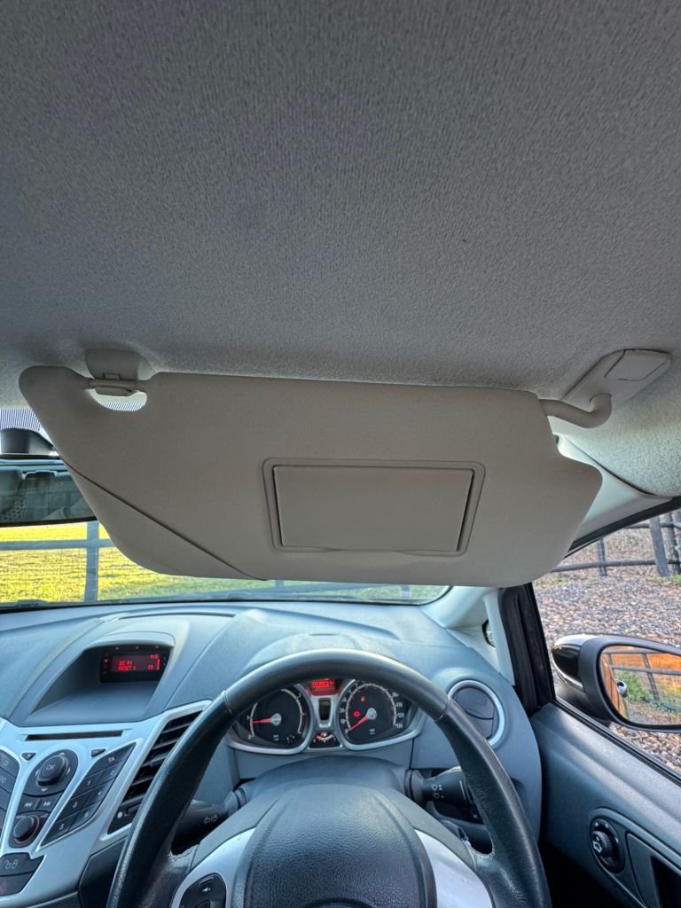 Used Ford Fiesta 2009 for sale - 77125048: Photo 28