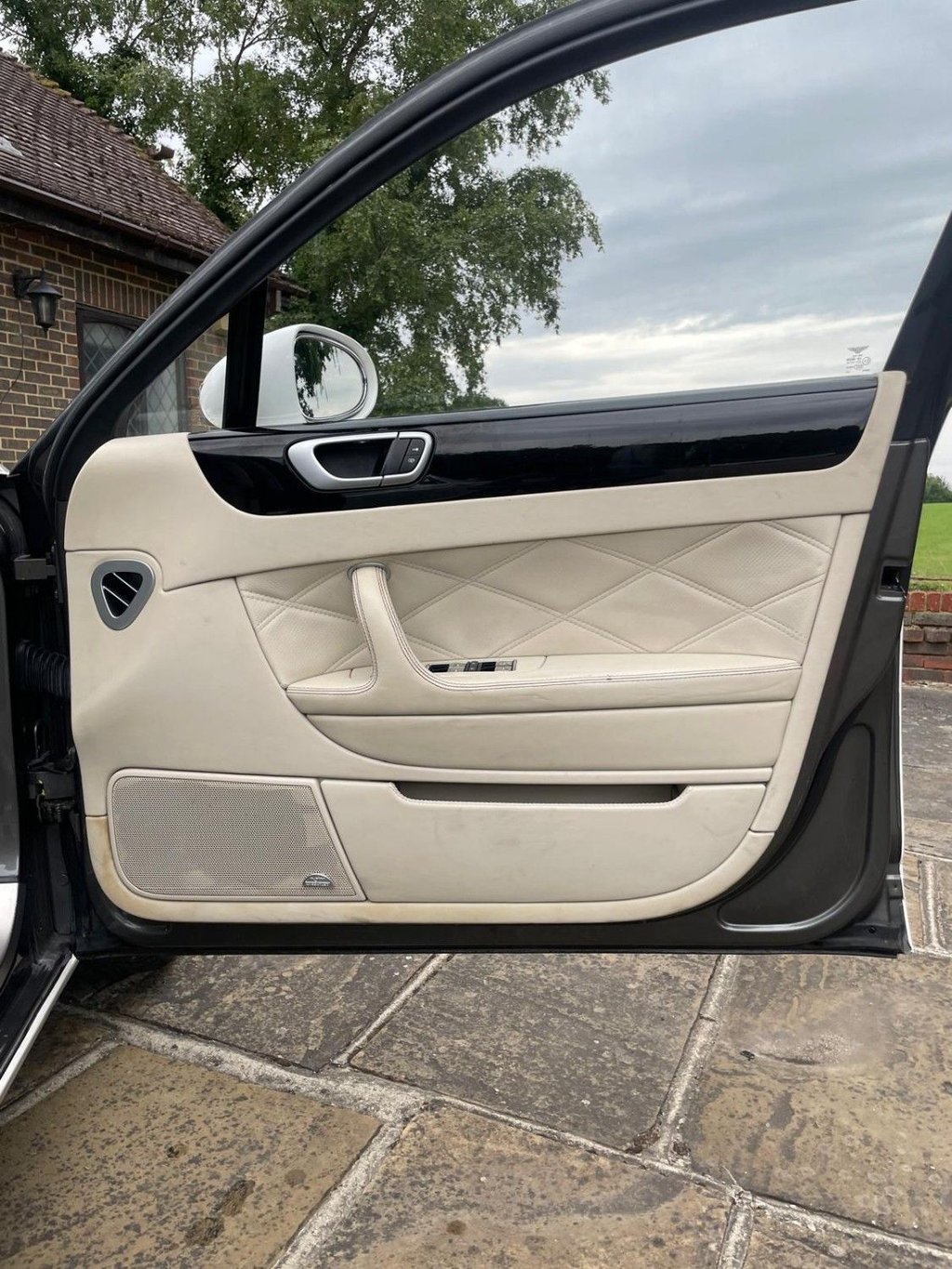 Used Bentley Continental 2009 for sale - 77125059: Photo 10