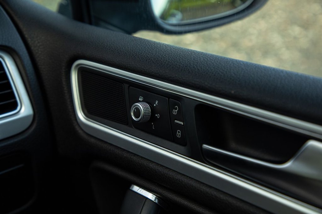 Used Volkswagen Touareg 2017 for sale - 77739642: Photo 37