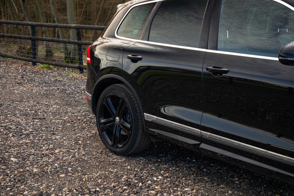 Used Volkswagen Touareg 2017 for sale - 77739642: Photo 4