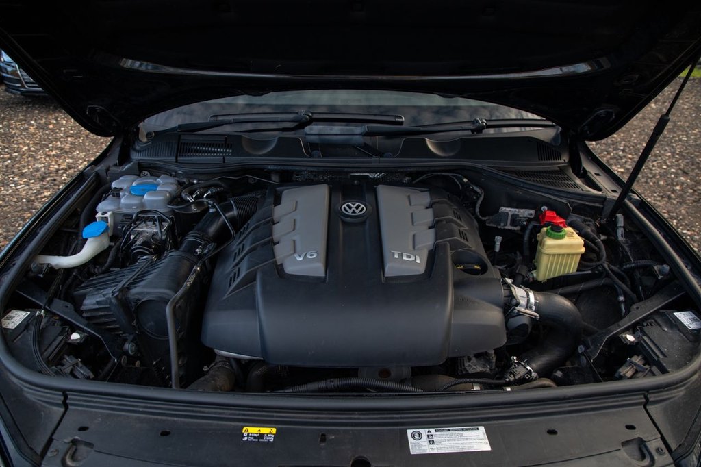 Used Volkswagen Touareg 2017 for sale - 77739642: Photo 41