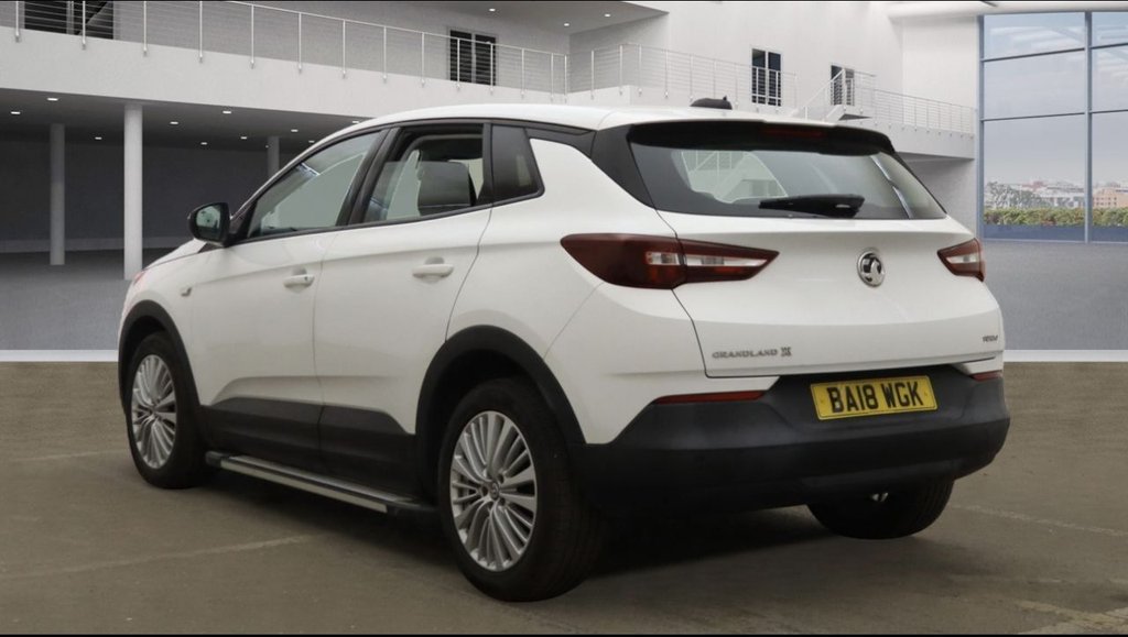 Used Vauxhall Grandland X 2018 for sale - 77125063: Photo 3