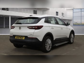Used Vauxhall Grandland X 2018 for sale - 77125063: Photo