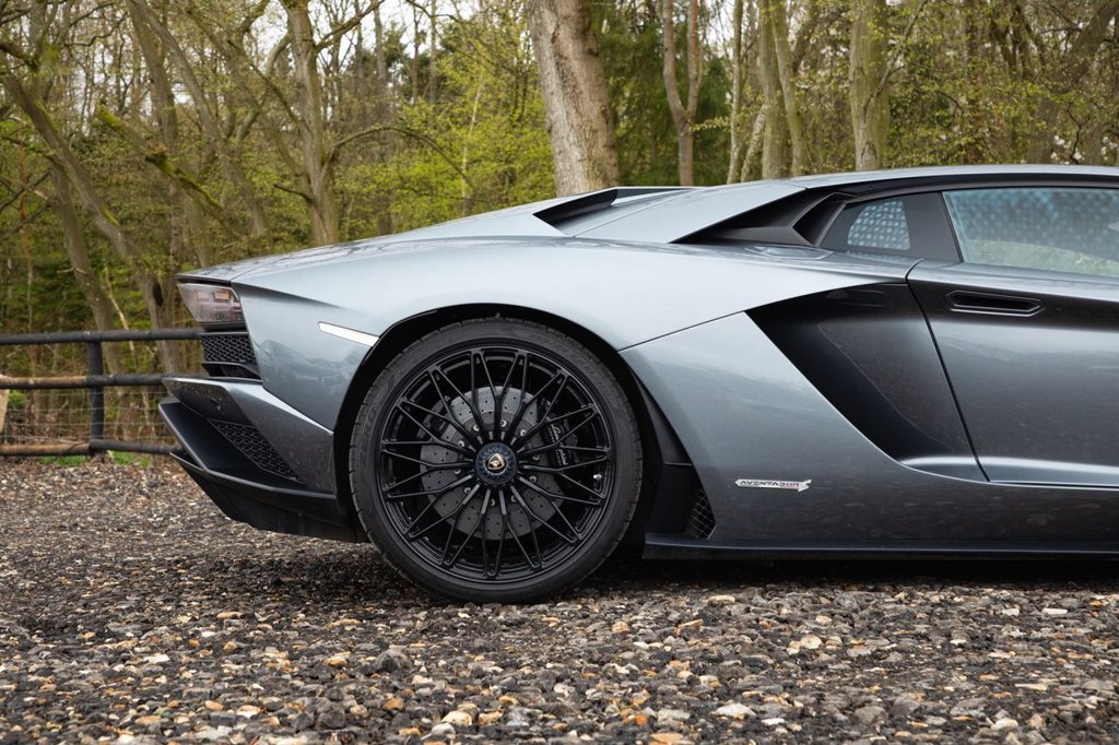 Used Lamborghini Aventador 2017 for sale - 78059570: Photo 15