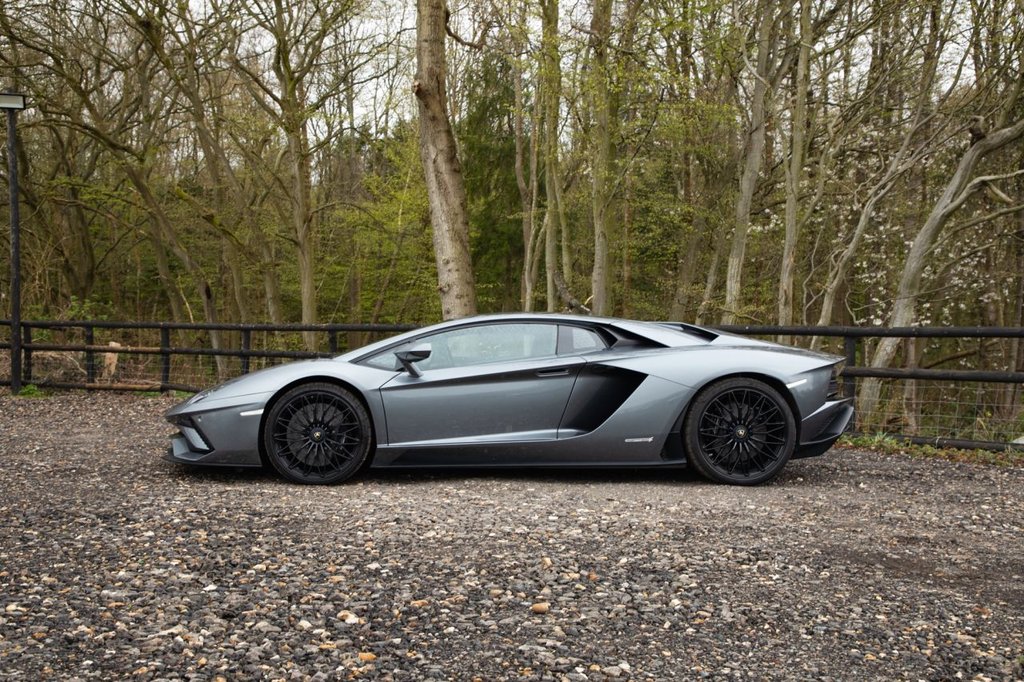 Used Lamborghini Aventador 2017 for sale - 78059570: Photo 41