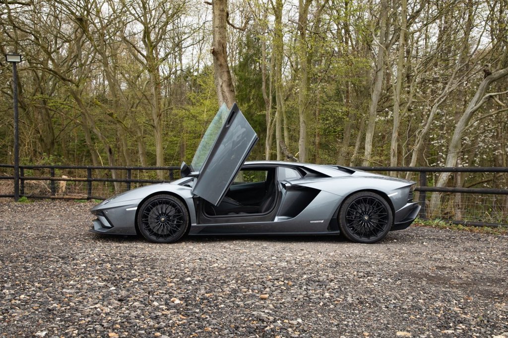 Used Lamborghini Aventador 2017 for sale - 78059570: Photo 42