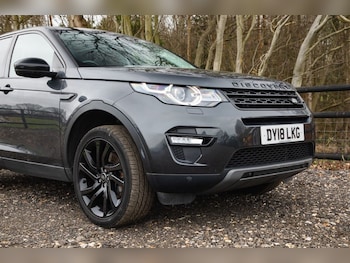 Used Land Rover Discovery Sport 2018 for sale - 79613972: Photo