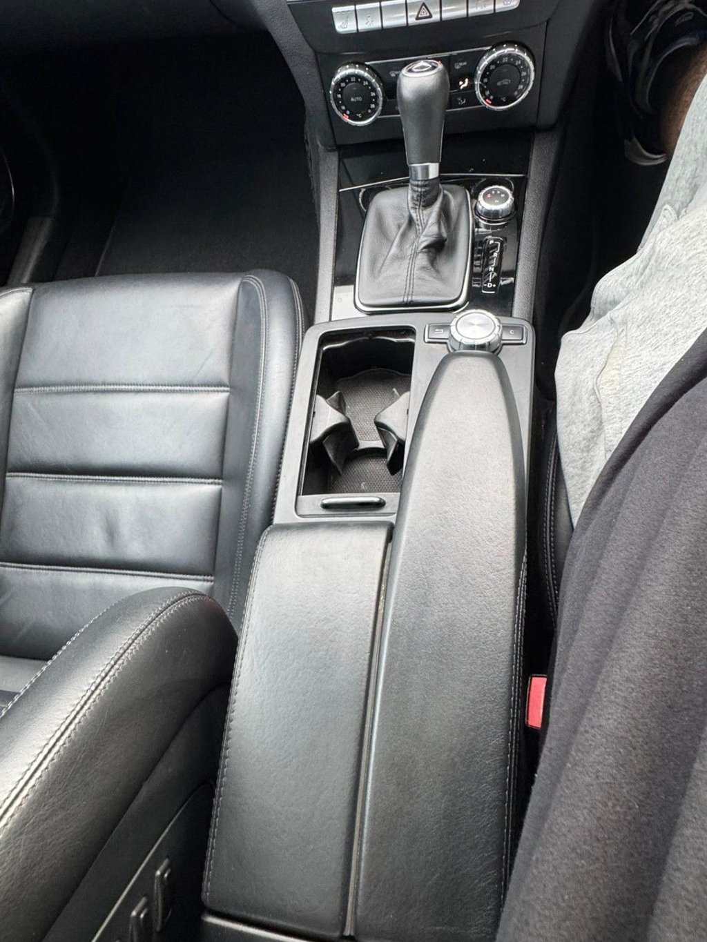 Used Mercedes-Benz C Class 2012 for sale - 77125062: Photo 46