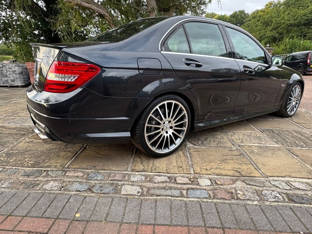 Used Mercedes-Benz C Class 2012 for sale - 77125062: Photo 8