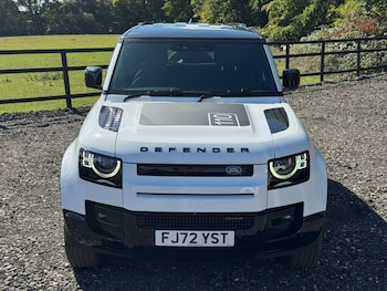 Used Land Rover Defender 2022 for sale - 77125065: Photo