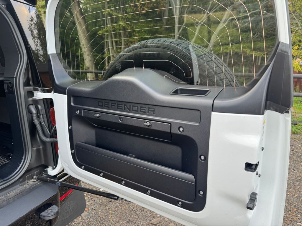 Used Land Rover Defender 2022 for sale - 77125065: Photo 33