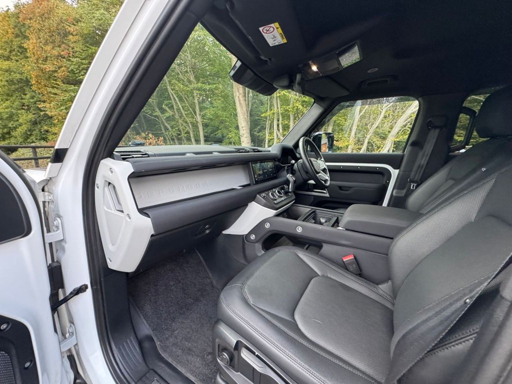 Used Land Rover Defender 2022 for sale - 77125065: Photo 37