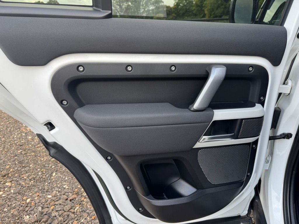 Used Land Rover Defender 2022 for sale - 77125065: Photo 39