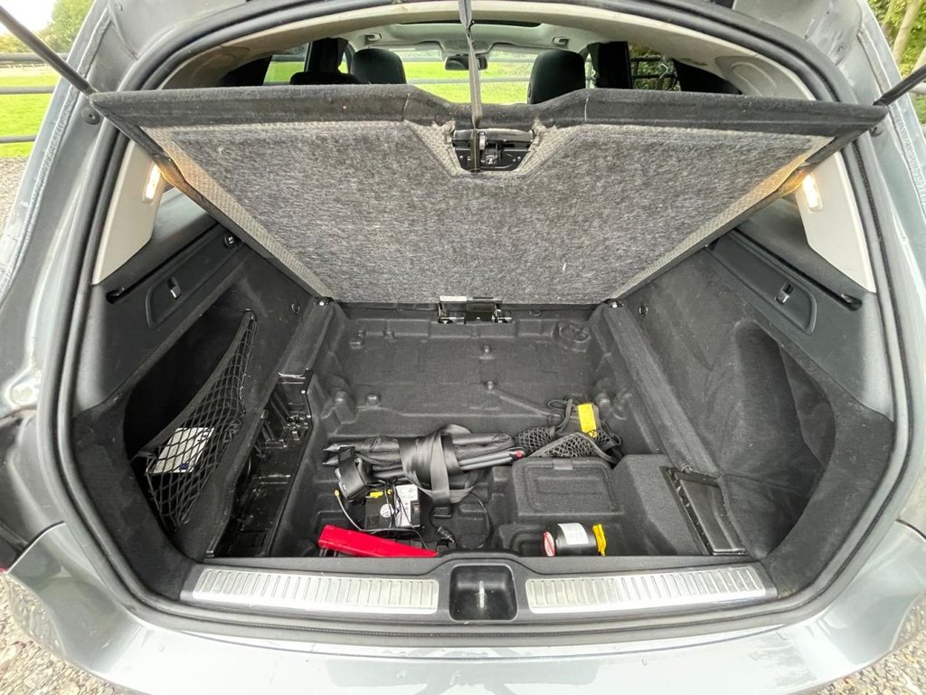 Used Mercedes-Benz GLC 2018 for sale - 77125069: Photo 26