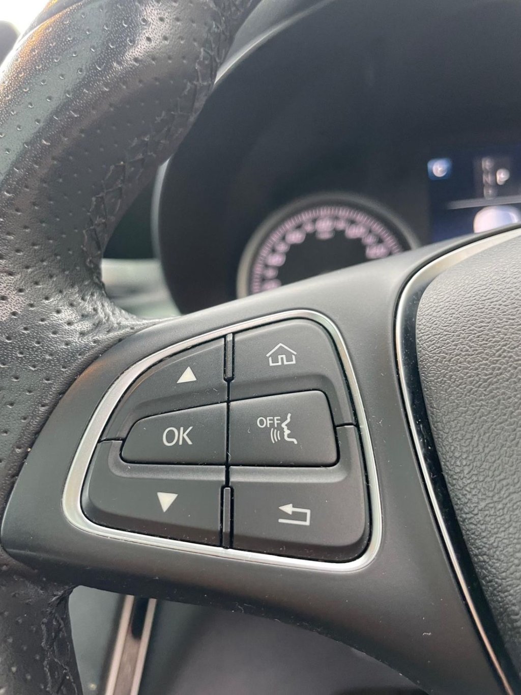 Used Mercedes-Benz GLC 2018 for sale - 77125069: Photo 30