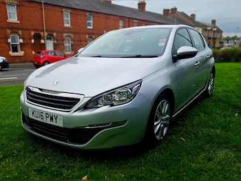 Used Peugeot 308 2016 for sale - 76143270: Photo 2