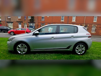 Used Peugeot 308 2016 for sale - 76143270: Photo 4