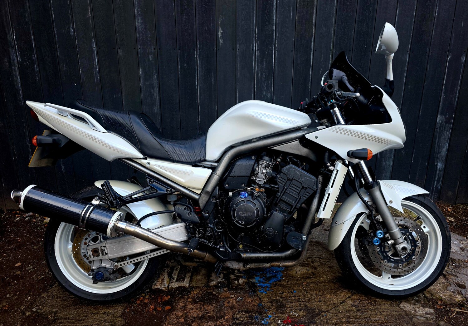 Yamaha FZS