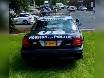Used Ford Crown Victoria 2015 for sale - 75976124: Photo