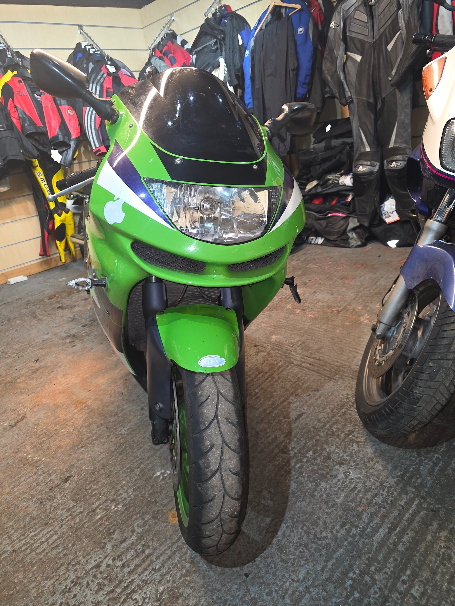 Used Kawasaki NINJA ZX 6 1999 for sale - 78454528: Photo 2