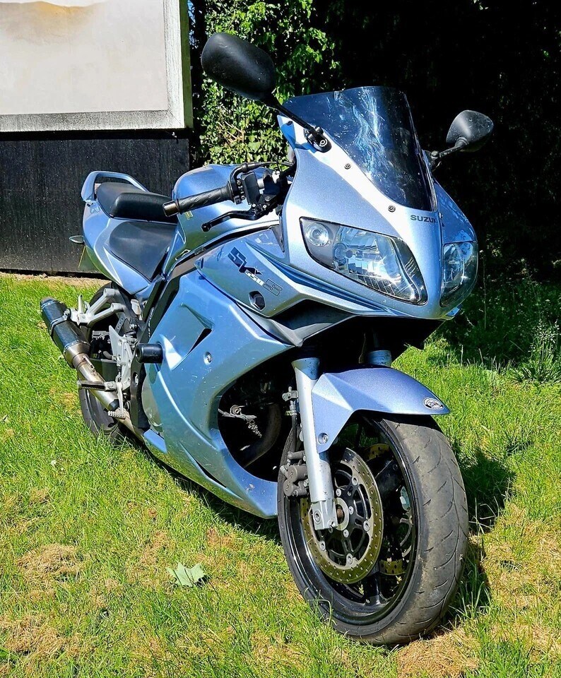 Suzuki SV